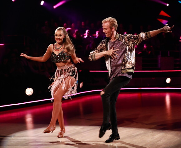 MANGE REAKSJONER: I fjor ga 22-åringen alt på parketten i «Skal vi danse» sammen med dansepartner Fredric Brunberg. Også under denne innspillingen ble hun hetset, men hevet seg over kritikken og sikret seg tredjeplass i konkurransen. Foto: Thomas Reisæter / TV 2 MANGE REAKSJONER: I fjor ga 22-åringen alt på parketten i «Skal vi danse» sammen med dansepartner Fredric Brunberg. Også under denne innspillingen ble hun hetset, men hevet seg over kritikken og sikret seg tredjeplass i konkurransen. Foto: Thomas Reisæter / TV 2